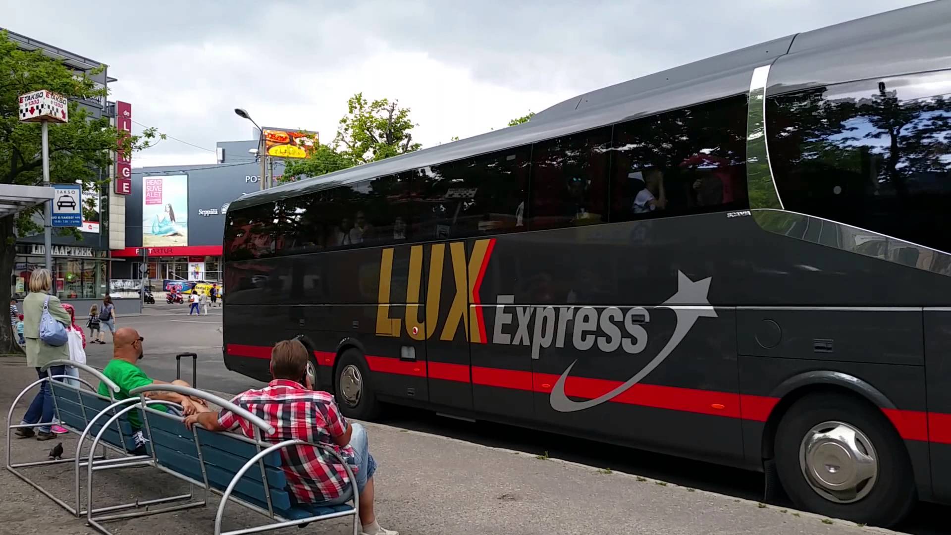 Номер экспресс автобуса. Экспресс автобус. Lux Express автобусы. Lux Bus автобус. Экспресс автобусы в Москве.